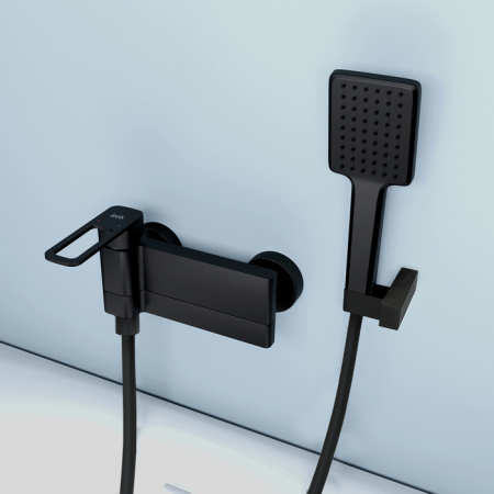 Смеситель IDDIS SLIDE SLIBL00i02 для ванны и душа 